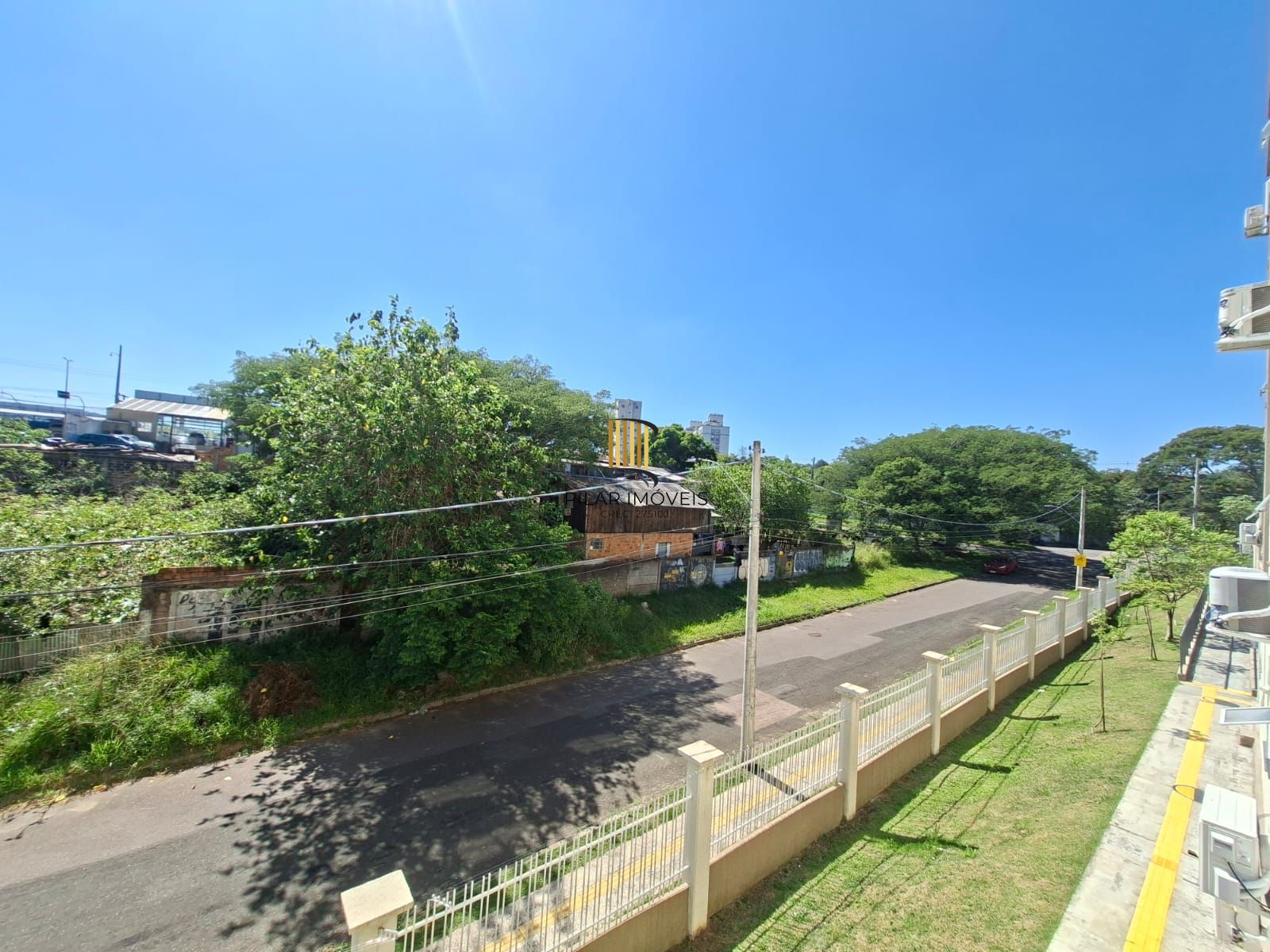 Apartamento de 02 dormitorios com vaga de garagem no bairro Cavalhada- VENDA!!