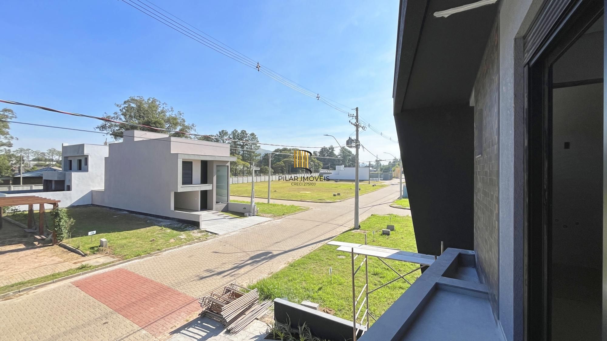 Casa de Condomínio 3 dormitórios no bairro Hípica