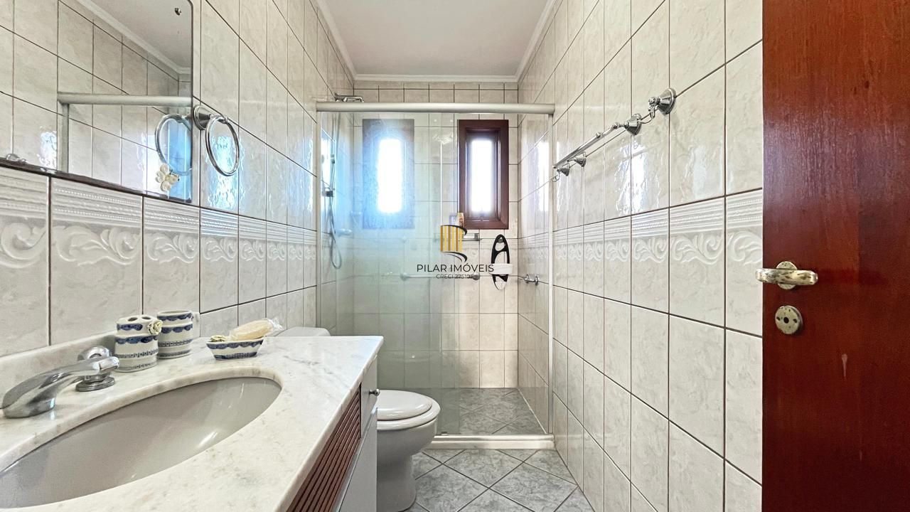 Casa 3 dormitórios no bairro Tristeza