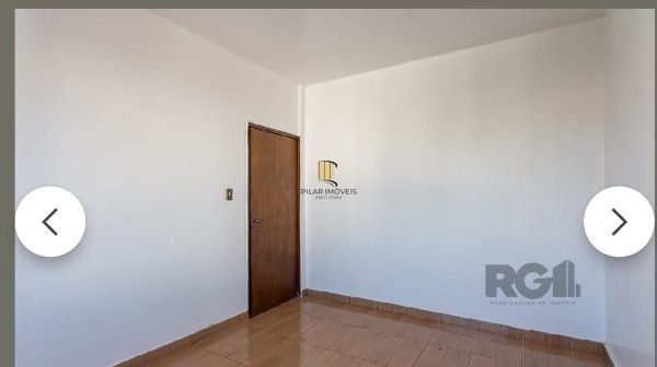 Apartamento em Porto Alegre, no bairro Santo Antônio, à venda.