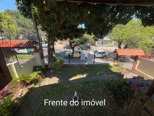 Casa 3 dormitórios no bairro Camaquã