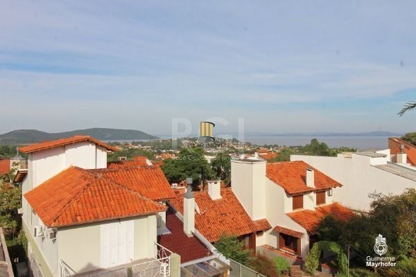 Casa para Venda - 178.85m², 4 dormitórios, sendo 2 suites, 2 vagas - Altos do Ipê