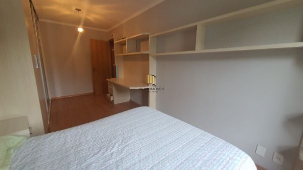 Casa em Porto Alegre, no bairro Ipanema, com 3 dormitório(s), e 3 banheiros, à venda.