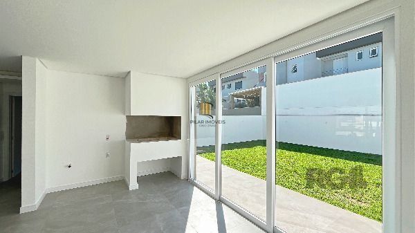 Casa Condominio em Porto Alegre, no bairro Hípica, com 3 dormitório(s), e 3 banheiros, à venda.