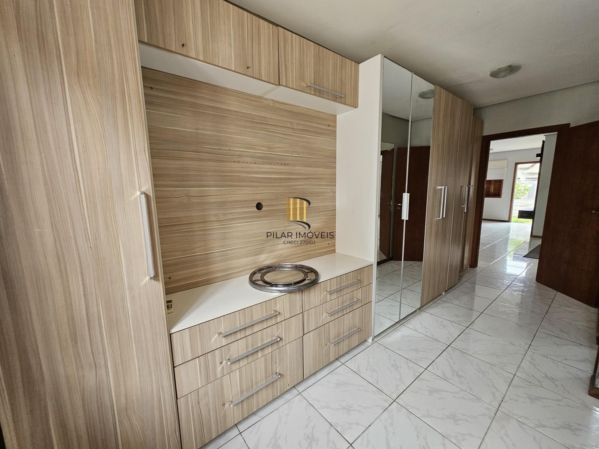 Casa 2 dormitórios no bairro Hípica