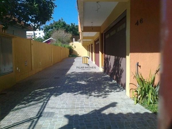 Casa 3 dormitórios no bairro Nonoai