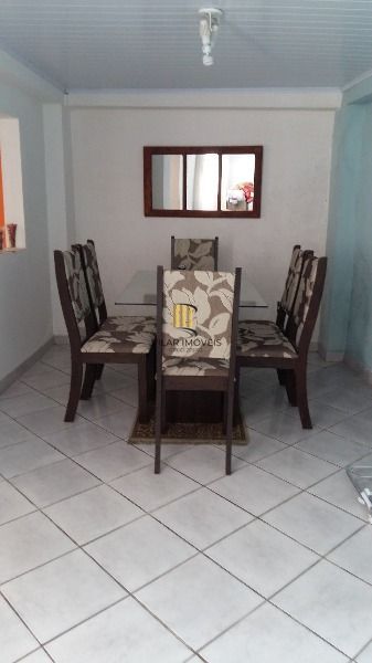 Casa para Venda - 128m², 2 dormitórios, 6 vagas - Medianeira