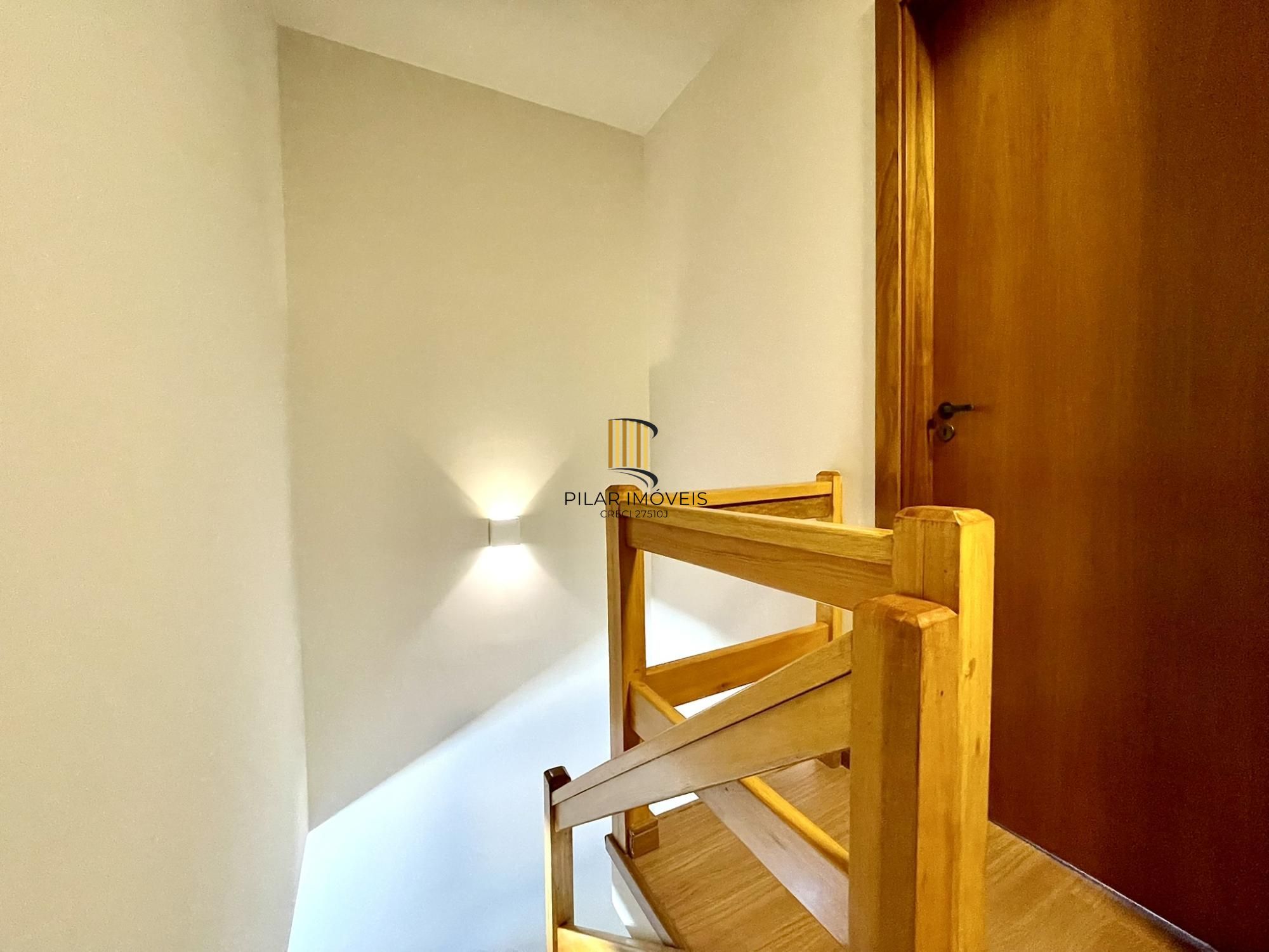 Casa de Condomínio 2 dormitórios no bairro Hípica