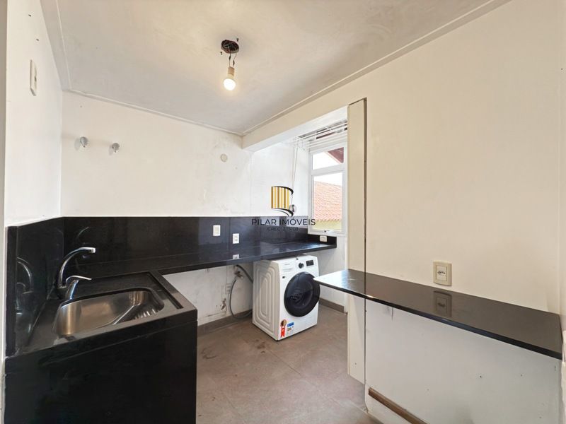 Residência, ótimo padrão com 4 suítes nos altos do Jardim Isabel, com vista perene para o Guaiba e Por-do-Sol