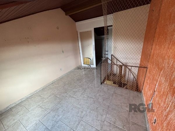 Casa Condominio em Porto Alegre, no bairro Vila Nova, com 3 dormitório(s), à venda.