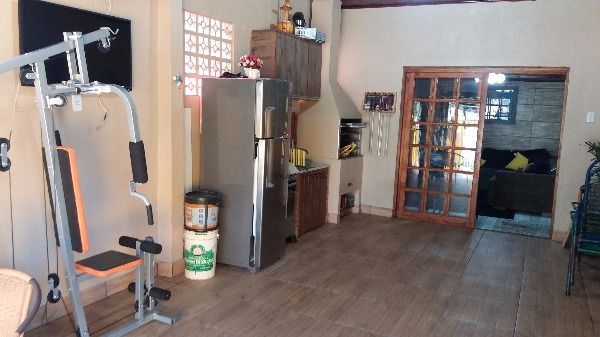 Casa para Venda - 130m², 3 dormitórios, 2 vagas - Restinga