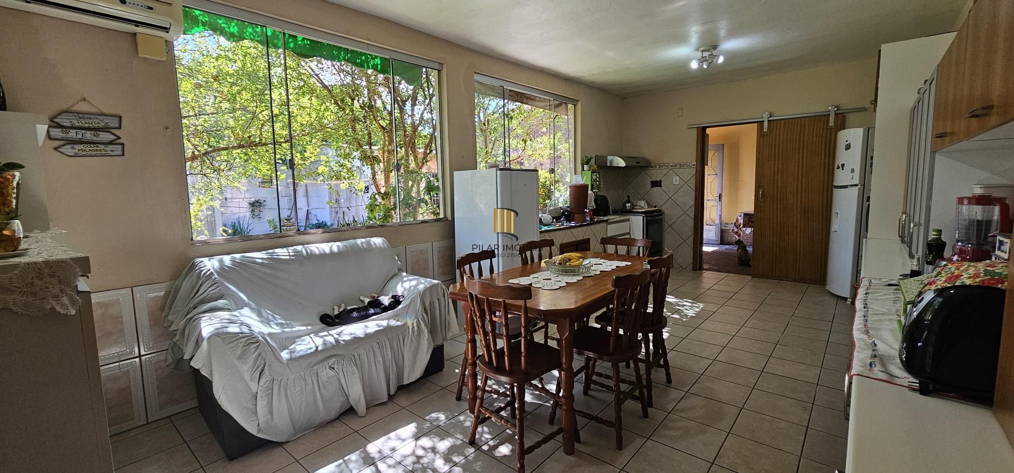 Casa 4 dormitórios no bairro Restinga