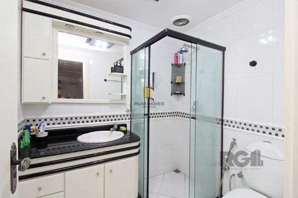 Casa Condominio para Venda - 201m², 3 dormitórios, sendo 1 suites, 2 vagas - Tristeza