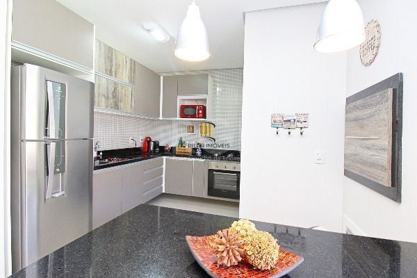 Casa 3 dormitórios no bairro Hípica