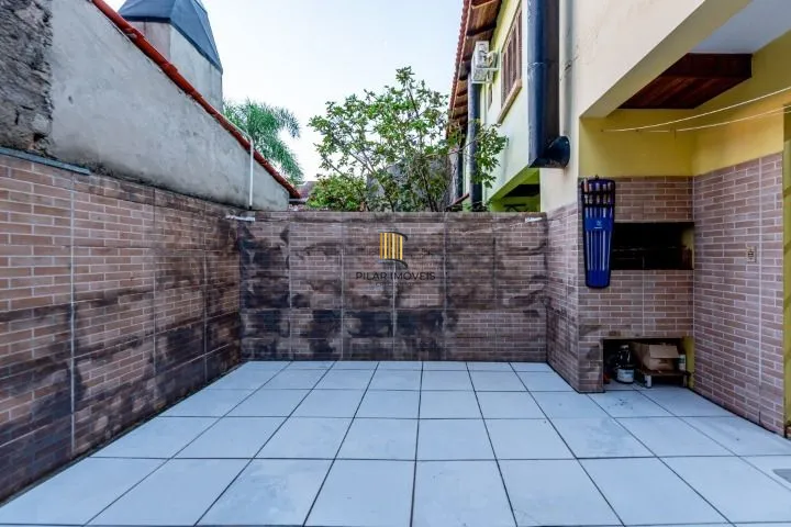 Casa 2 dormitórios no bairro Aberta dos Morros