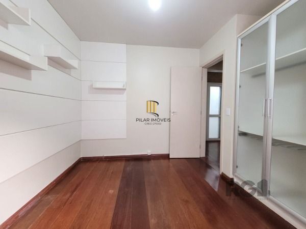 Casa Condominio em Porto Alegre, no bairro Hípica, com 3 dormitório(s), e 3 banheiros, à venda.