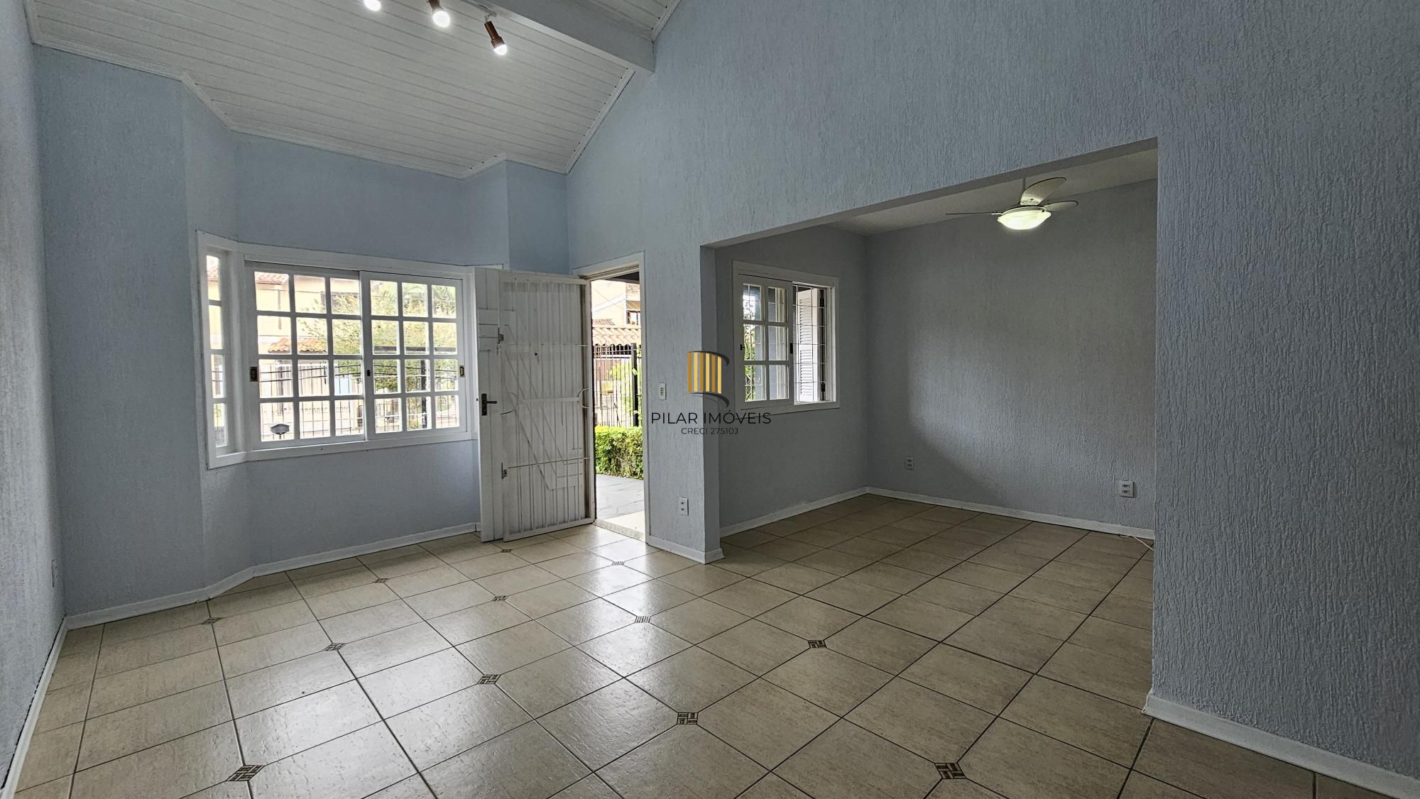 Casa 3 dormitórios no bairro Hípica
