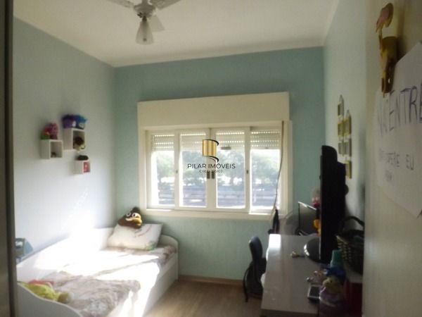 Apartamento para Venda - 80m², 3 dormitórios, 1 vaga - Menino Deus
