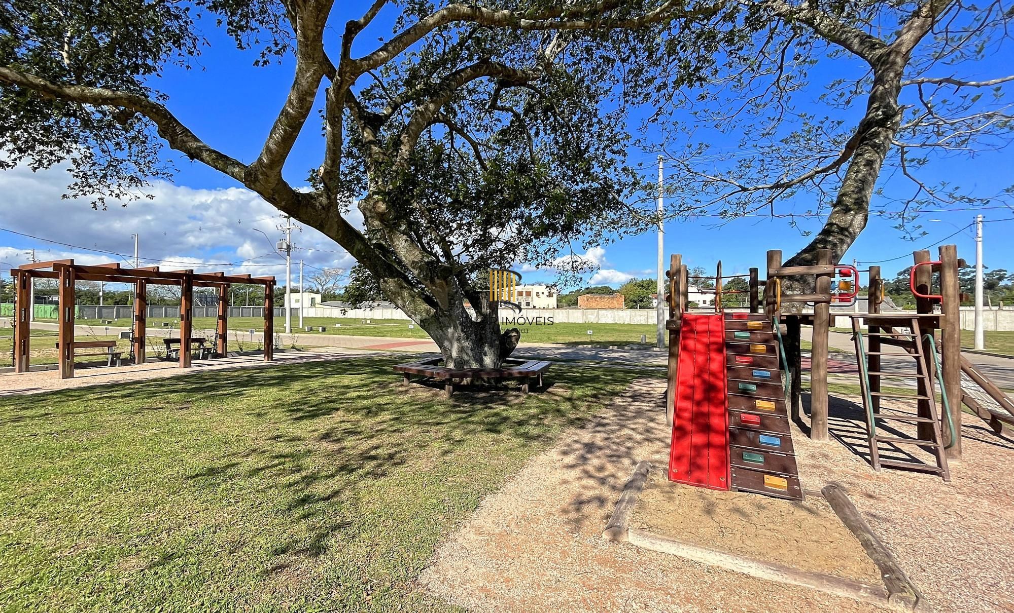 Residência nova em condomínio com 3 dormitórios