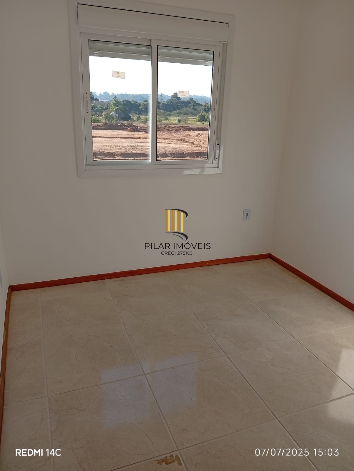Casa 2 dormitórios no bairro Hípica