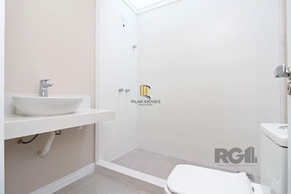 Casa Condominio em Porto Alegre, no bairro Hípica, com 3 dormitório(s), e 3 banheiros, à venda.