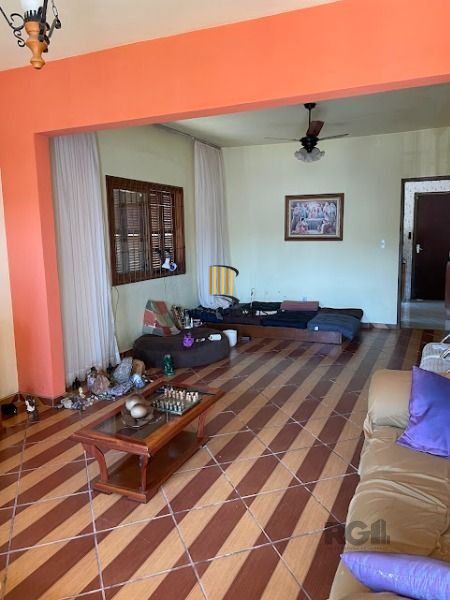 Casa 3 dormitórios no bairro Nonoai