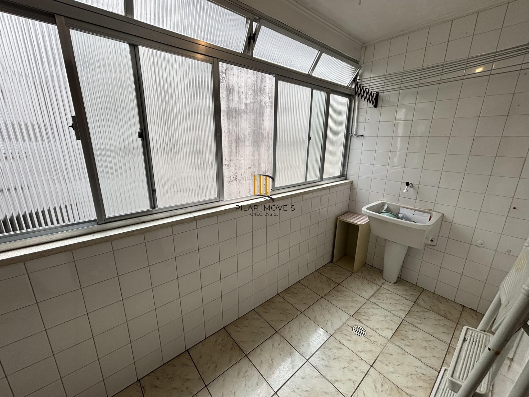 Apartamento 2 dormitórios no bairro Tristeza