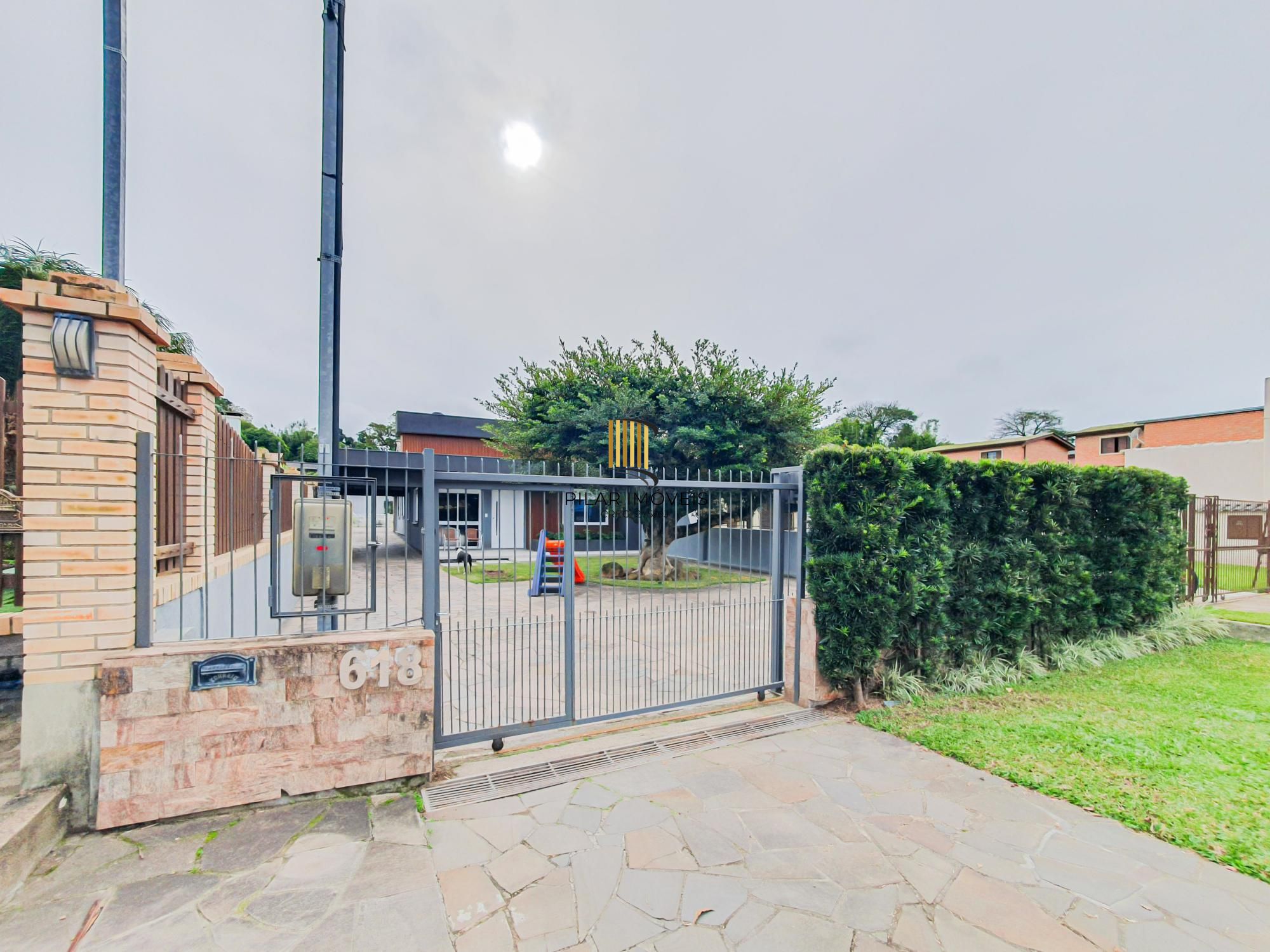 O refúgio perfeito: Casa térrea reformada com piscina e clima de interior!