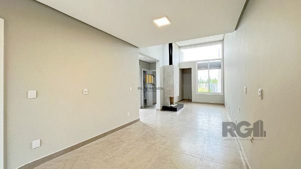 Casa Condominio em Porto Alegre, no bairro Hípica, com 3 dormitório(s), e 3 banheiros, à venda.