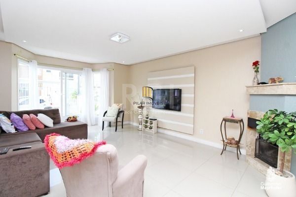 Casa para Venda - 131.96m², 3 dormitórios, sendo 1 suites, 2 vagas - Lagos De Nova Ipanema