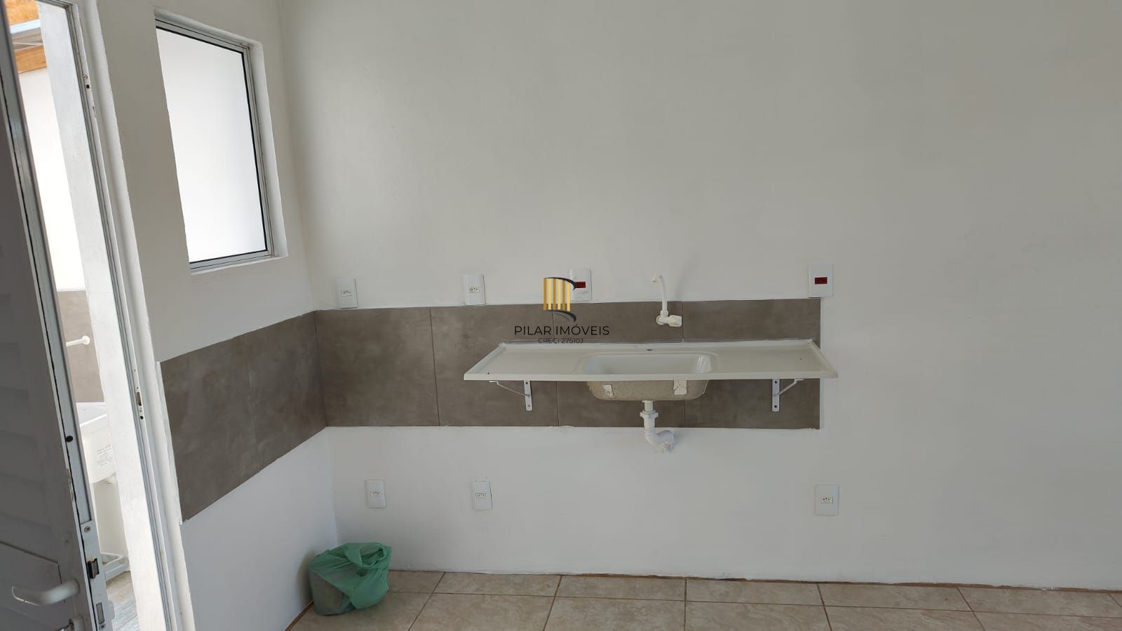 Excelente terreno com 2 casas