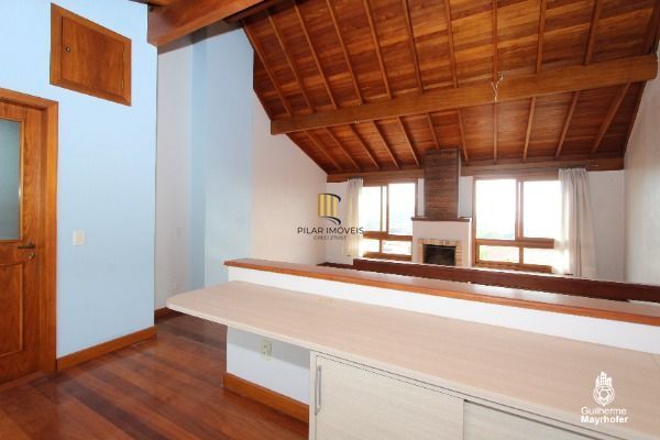 Casa para Venda - 212.52m², 3 dormitórios, sendo 1 suites, 2 vagas - Imperial Parque