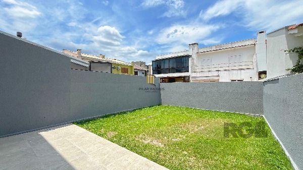 Casa de Condomínio 3 dormitórios no bairro Hípica