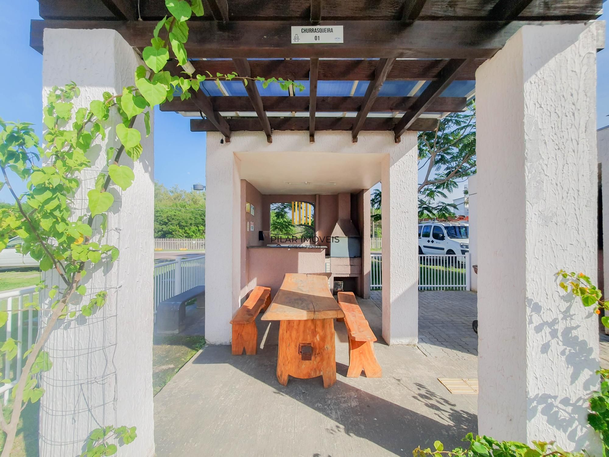 Ótimo apartamento de 2 dormitórios no bairro Hipica