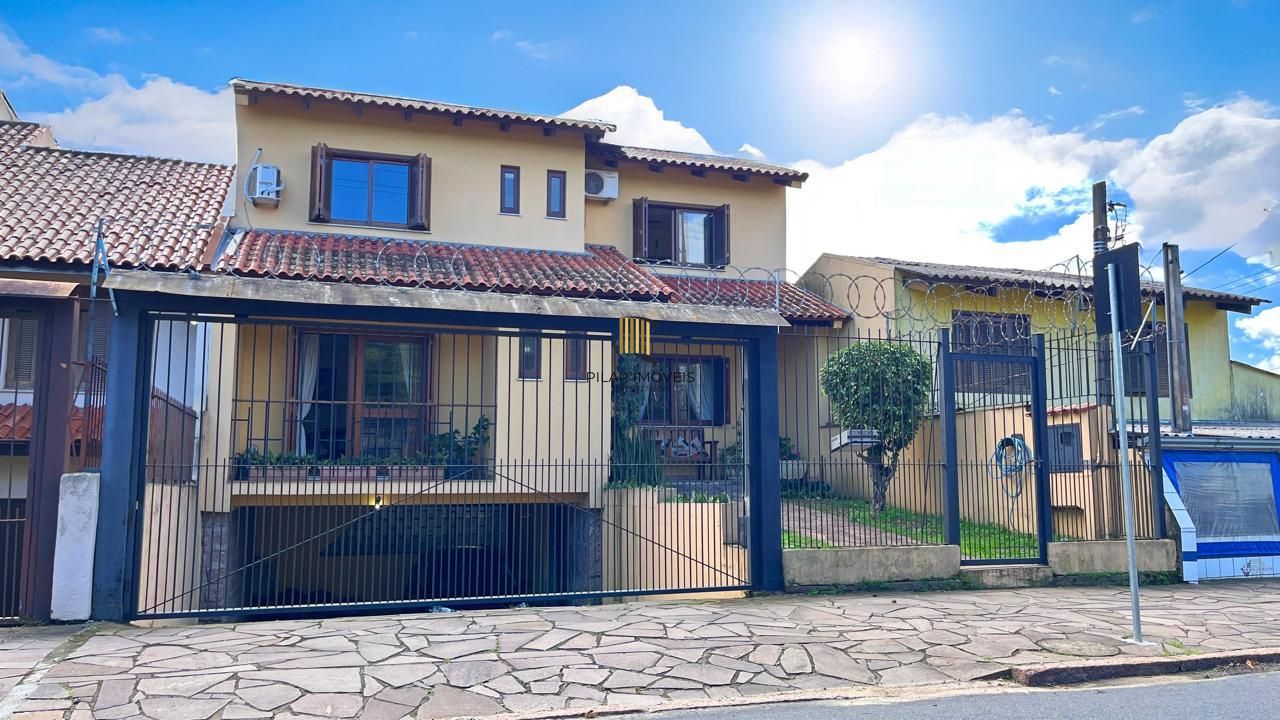 Casa 3 dormitórios no bairro Tristeza