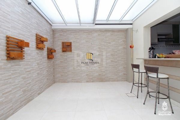 Casa para Venda - 178.85m², 4 dormitórios, sendo 2 suites, 2 vagas - Altos do Ipê