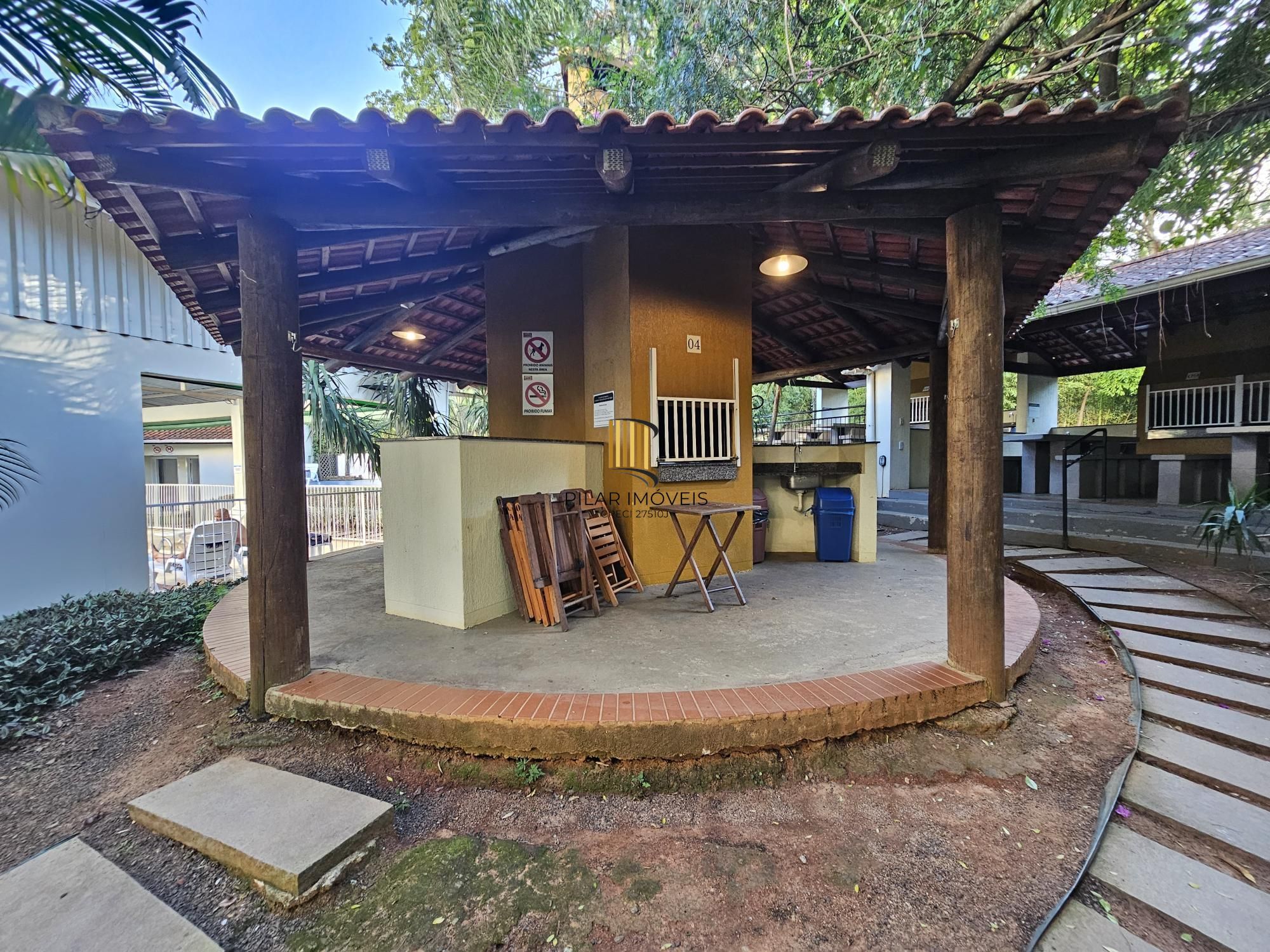 Apartamento semi mobiliado impecável com vista no Condominio Terra Nature !