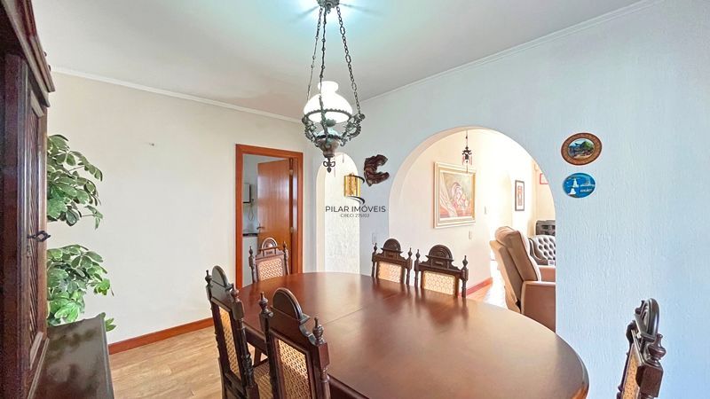 Casa 3 dormitórios no bairro Ipanema
