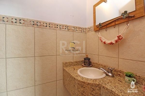 Casa para Venda - 208.06m², 3 dormitórios, sendo 1 suites, 2 vagas - Altos do Ipê