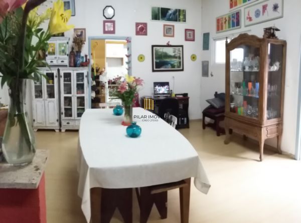 Casa para Venda - 220.83m², 3 dormitórios, 2 vagas - Vila Nova