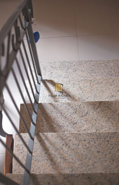 Casa Condominio para Venda - 150m², 3 dormitórios, sendo 1 suites, 2 vagas - Belém Novo