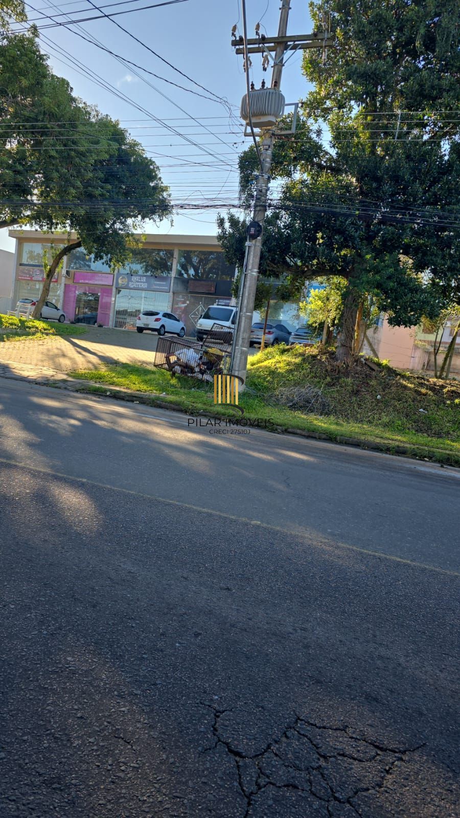 Terreno na Av. Serraria