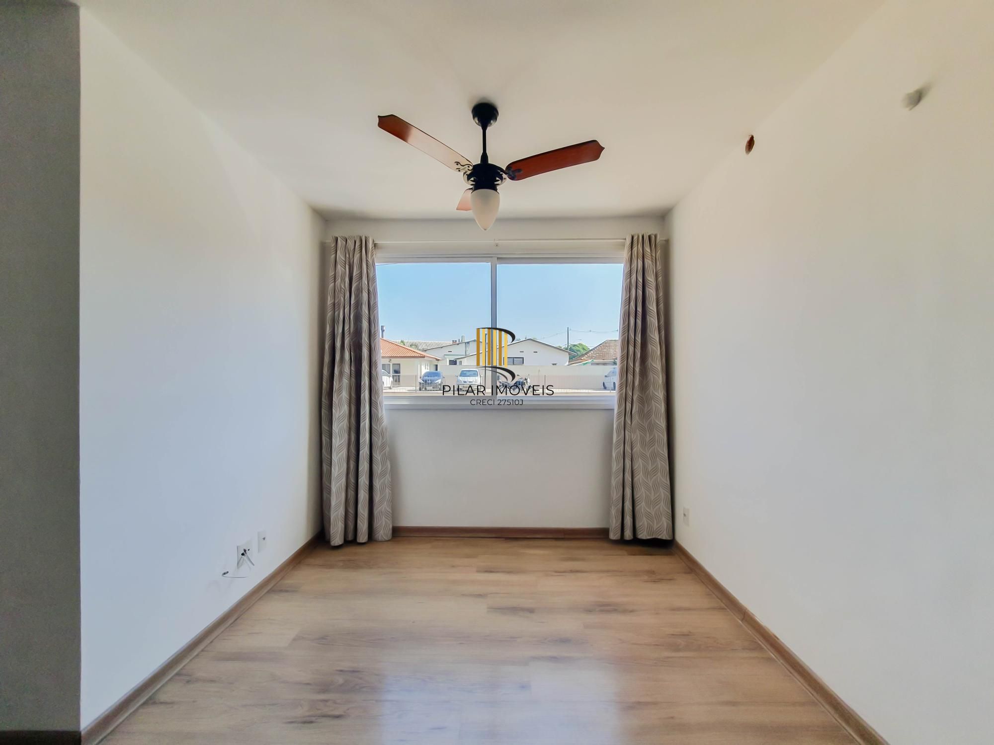 Apartamento em Porto Alegre, no bairro Vila Nova, com 2 dormitório(s), e 2 banheiros, à venda.