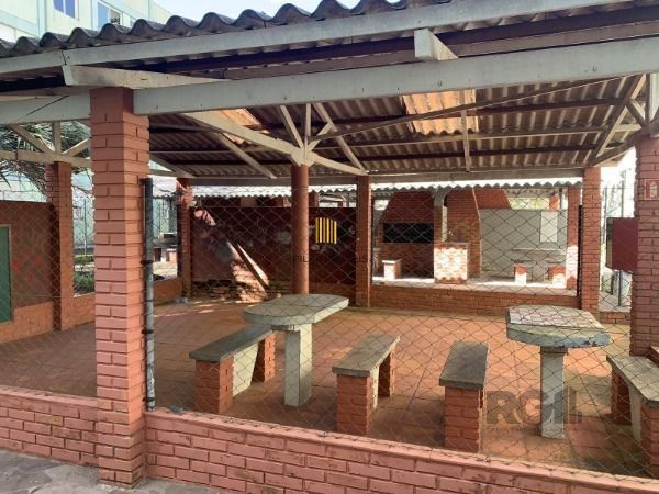 Apartamento em Porto Alegre, no bairro Camaquã, com 1 dormitório(s), à venda.