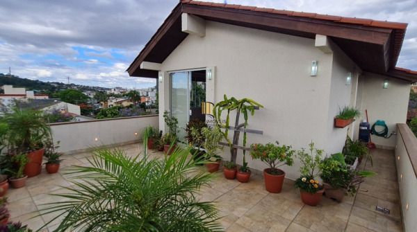 Cobertura para Venda - 160m², 3 dormitórios, 1 vaga - Cristal