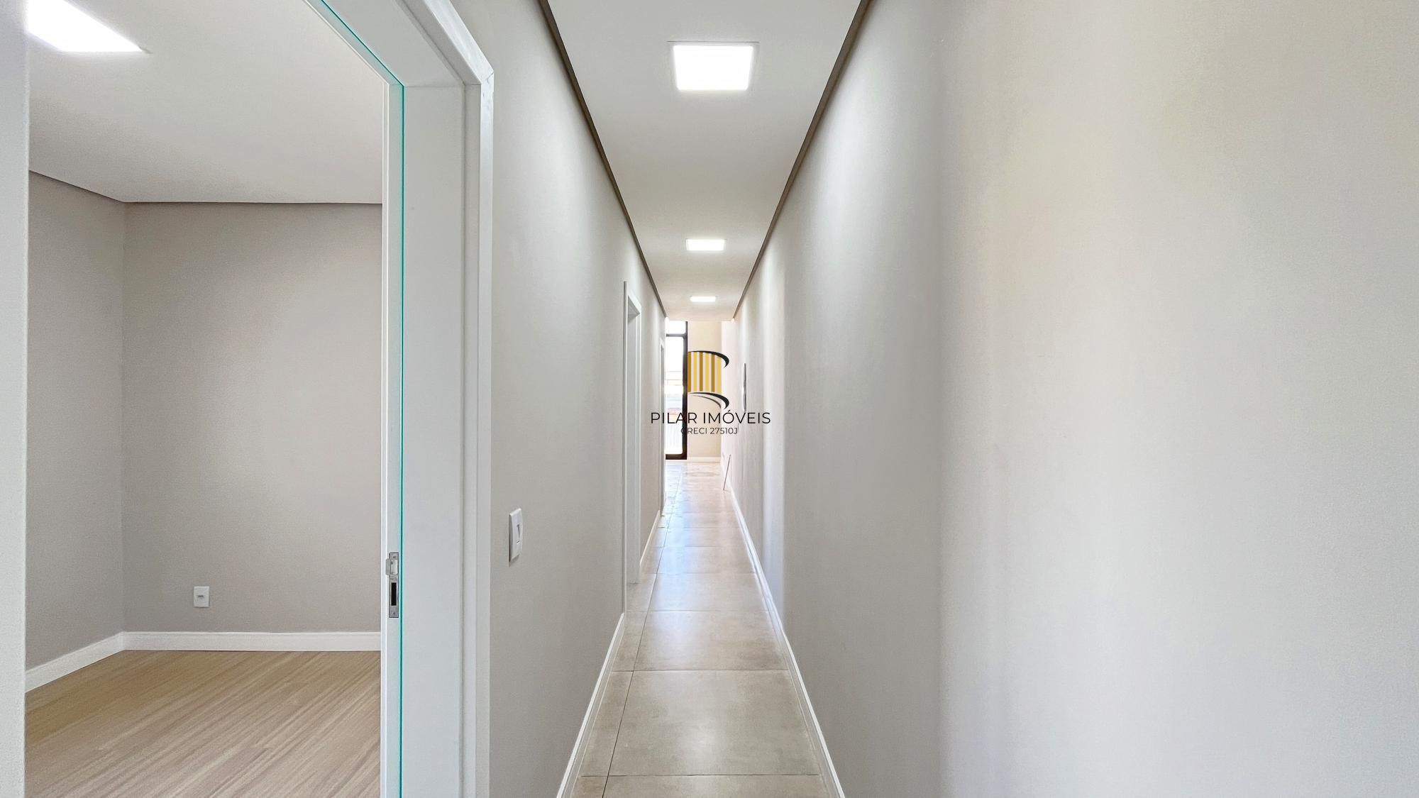 Casa Condominio em Porto Alegre, no bairro Hípica, com 3 dormitório(s), e 3 banheiros, à venda.