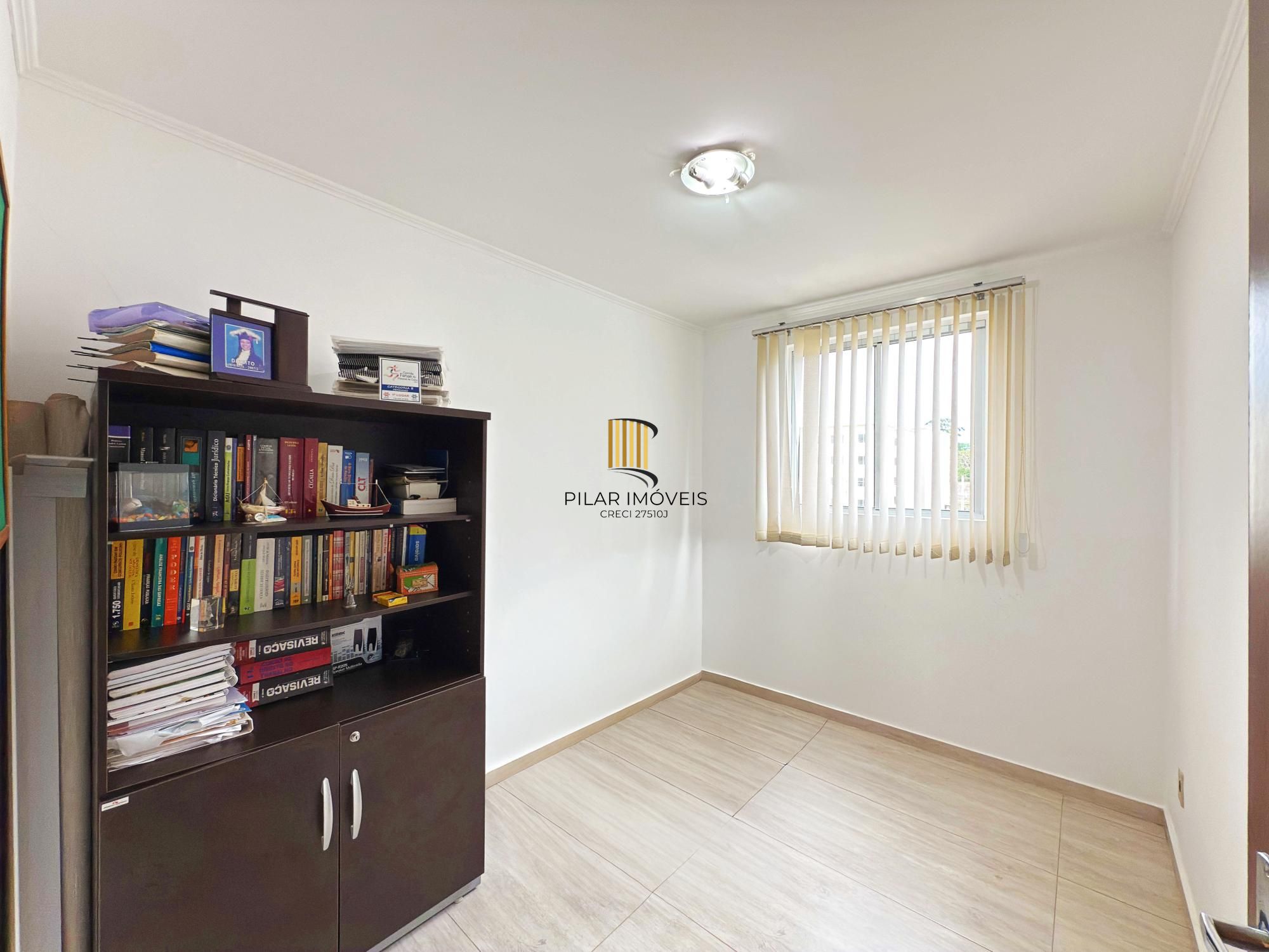 Apartamento 2 dormitórios no bairro Campo Novo