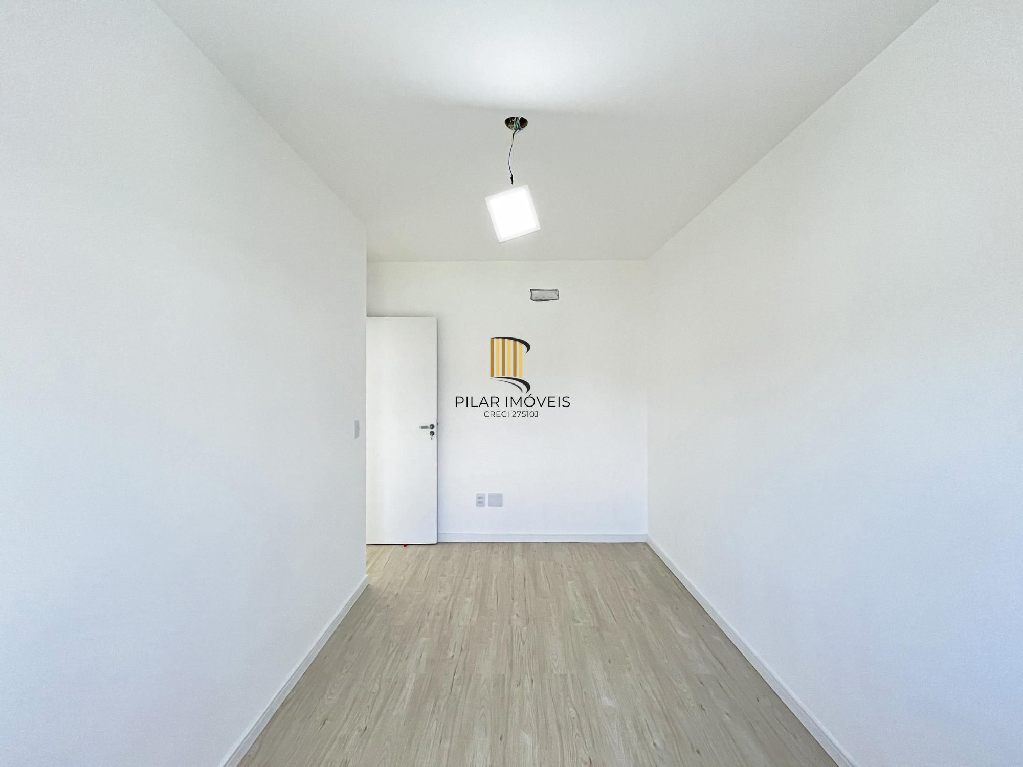 Casa de Condomínio 3 dormitórios no bairro Campo Novo