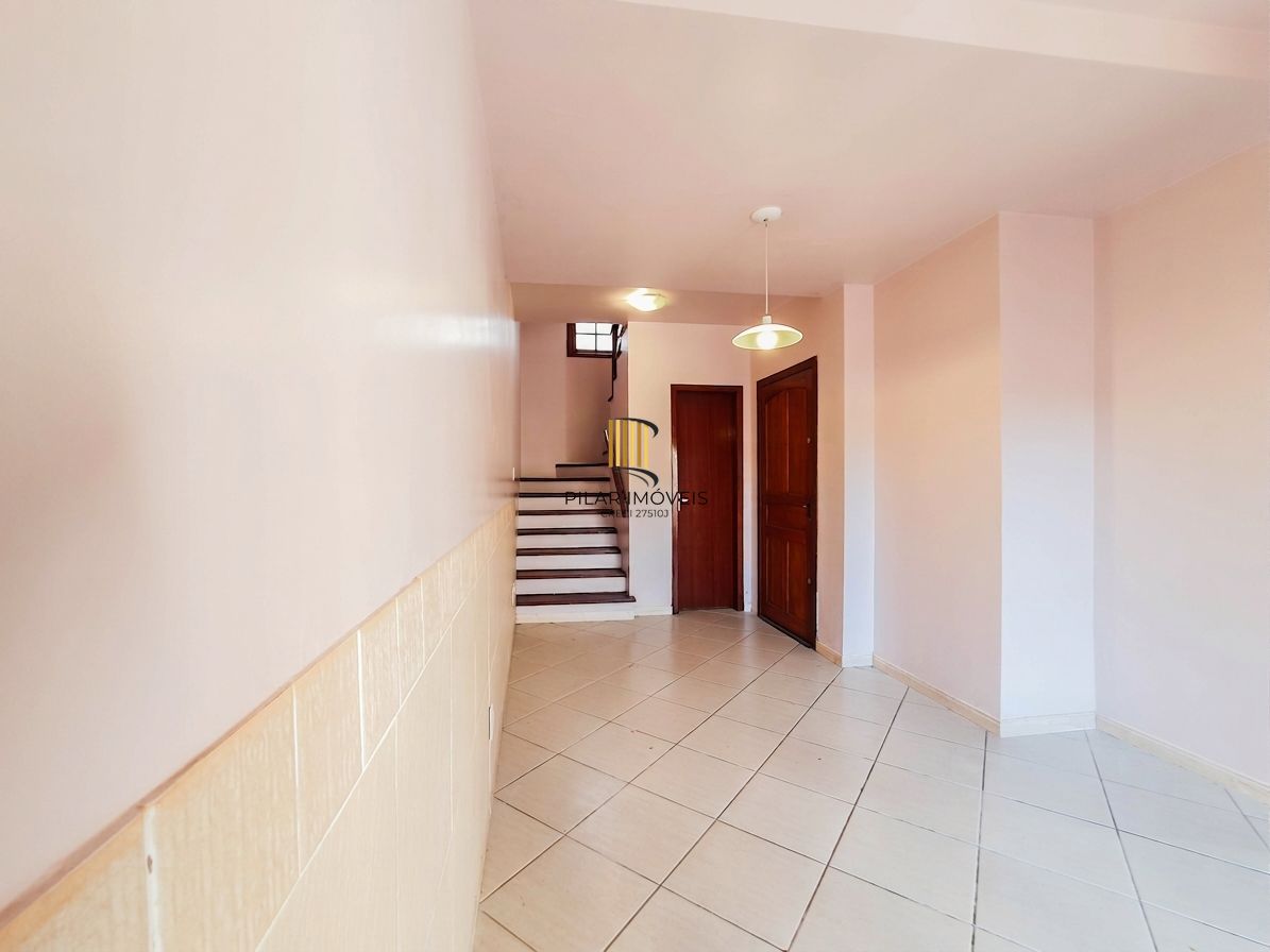 No bairro Serraria, casa em condomínio com 3 dormitórios