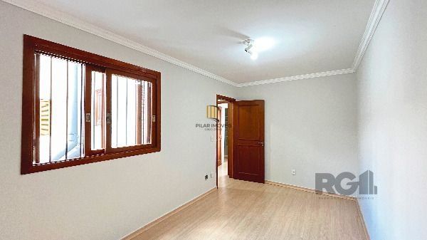 Casa Condominio em Porto Alegre, no bairro Coronel Aparício Borges, com 2 dormitório(s), e 2 banheiros, à venda.